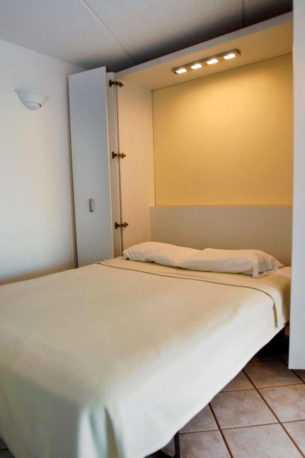 Club Sea Oats By Capital Vacations Motel Daytona Beach Shores ภายนอก รูปภาพ